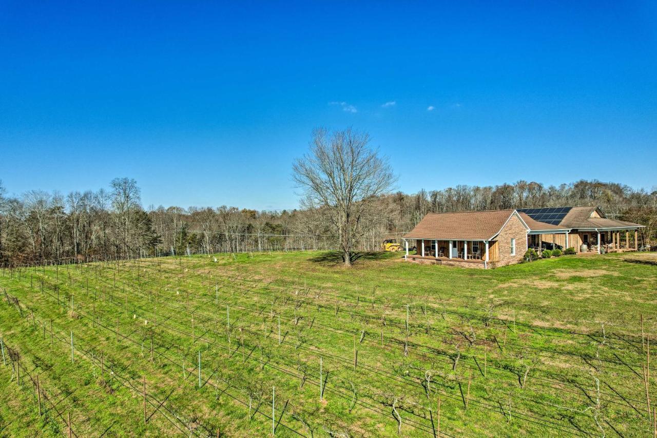 Breathtaking Elkin Getaway With Vineyard Views! Villa Dış mekan fotoğraf