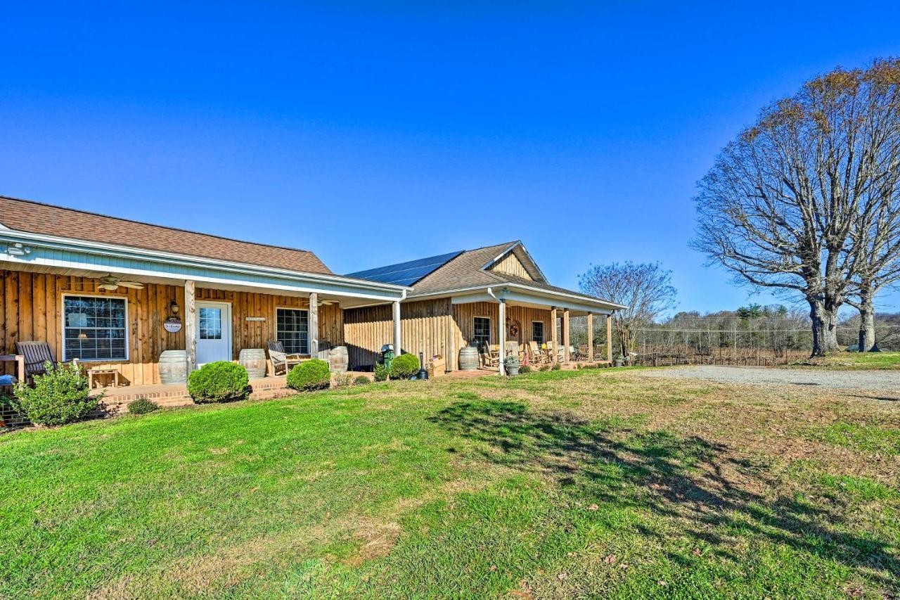 Breathtaking Elkin Getaway With Vineyard Views! Villa Dış mekan fotoğraf